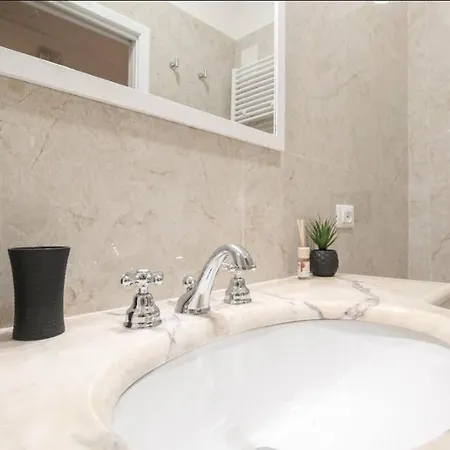 Vittoria Luxury House Roma